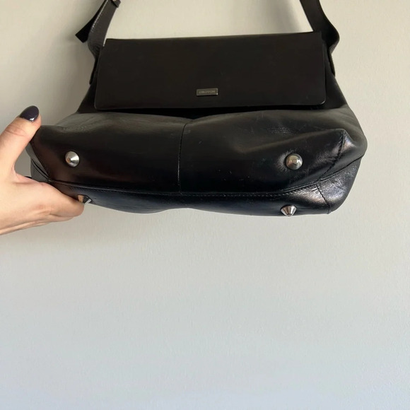 Vintage Oroton black leather crossbody bag - Picture 8 of 16